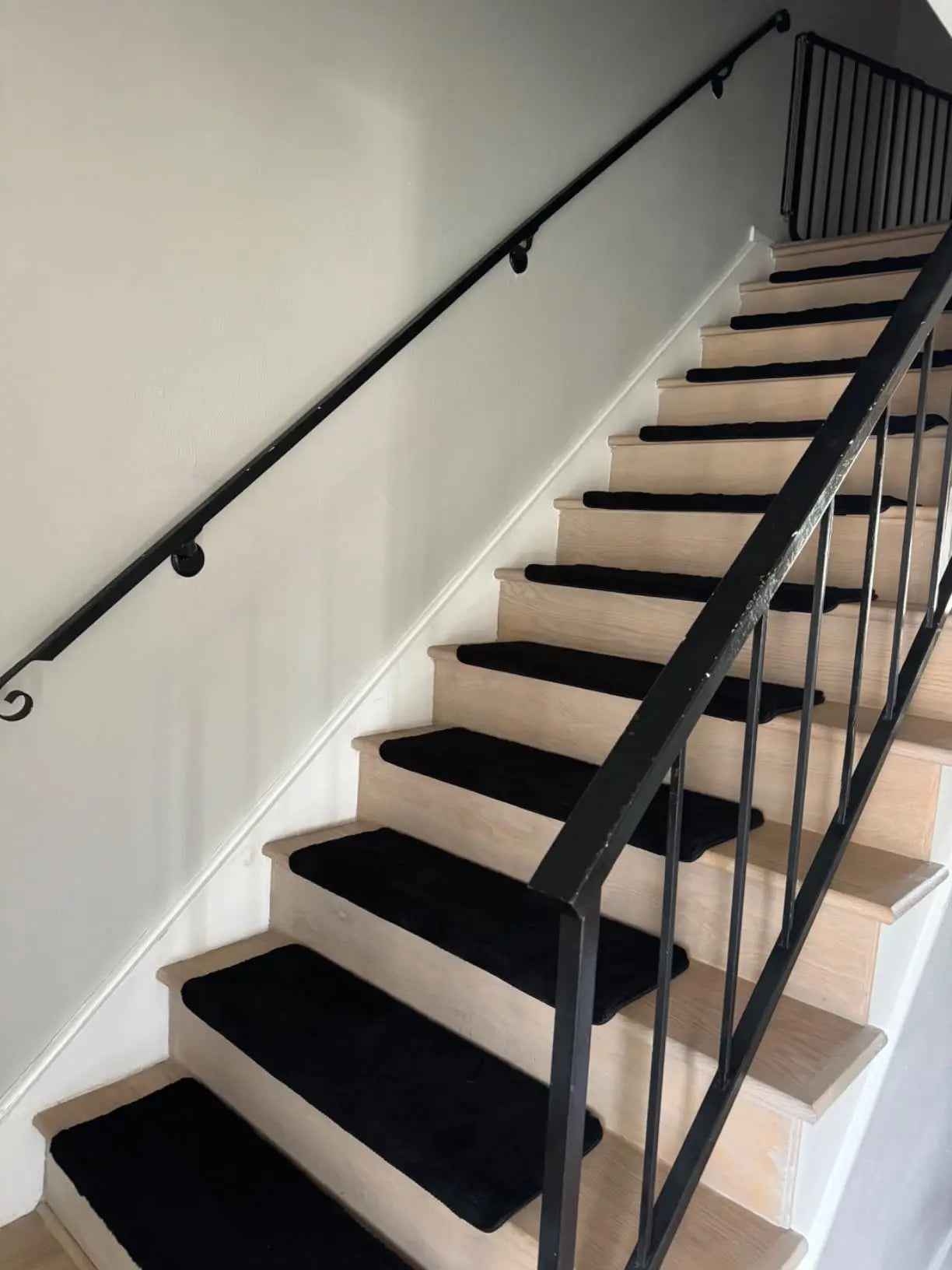 Bullnose Non-Slip Stair Treads – Ultra Plush Washable Self-Adhesive Carpet Mats, Peel & Stick Stair Covers for Safety, Elderly, Kids & Pets