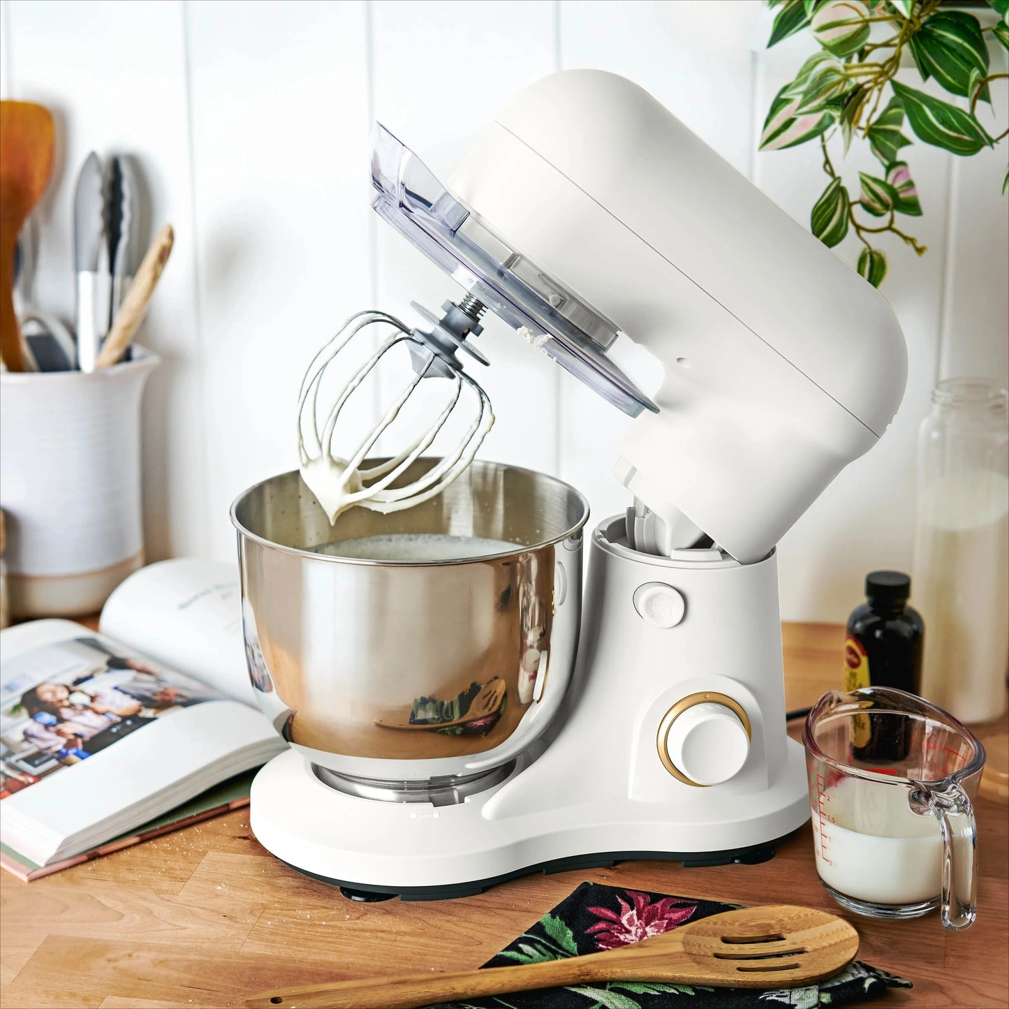 3.5-Quart Compact Stand Mixer with Accessories